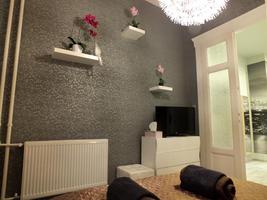 Standard Apartment By Hi5 - Feherhajo ブダペスト 部屋 写真