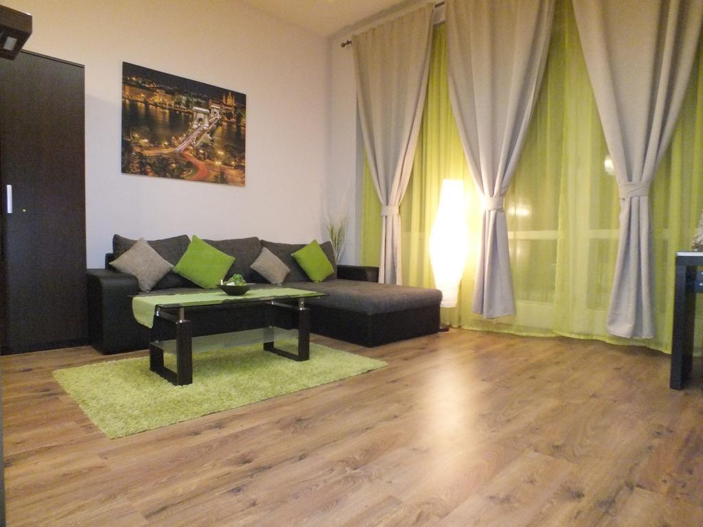 Standard Apartment By Hi5 - Feherhajo ブダペスト 部屋 写真