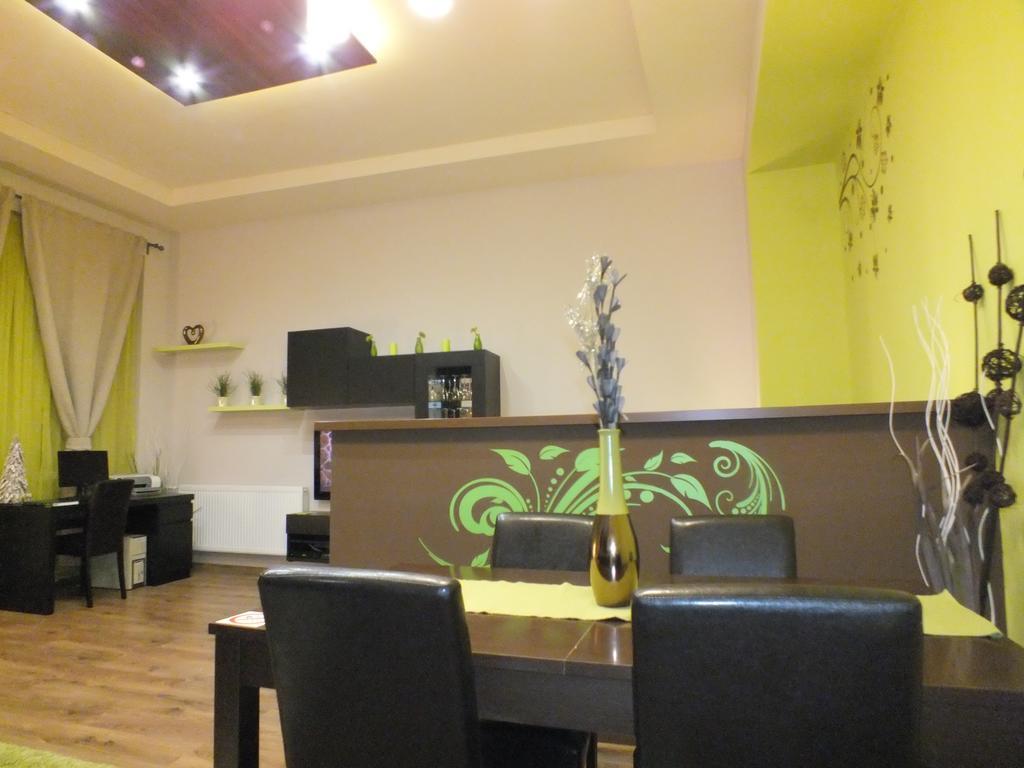 Standard Apartment By Hi5 - Feherhajo ブダペスト 部屋 写真